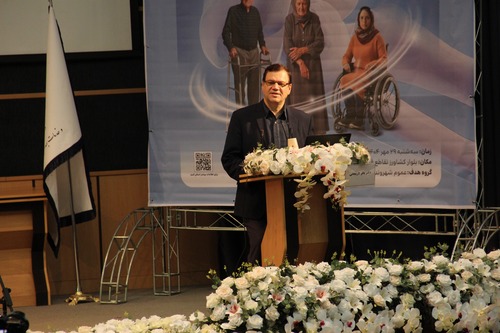 سمینار دو روزه تازه های استئوپروز (پوکی استخوان) با حضور معاونان بهداشت و درمان وزیر بهداشت، رئیس دانشگاه علوم پزشکی تهران و رئیس پژوهشگاه علوم غدد و متابولیسم و با هدف افزایش سطح دانش تخصصی میان پژوهشگران و متخصصان برگزار شد.